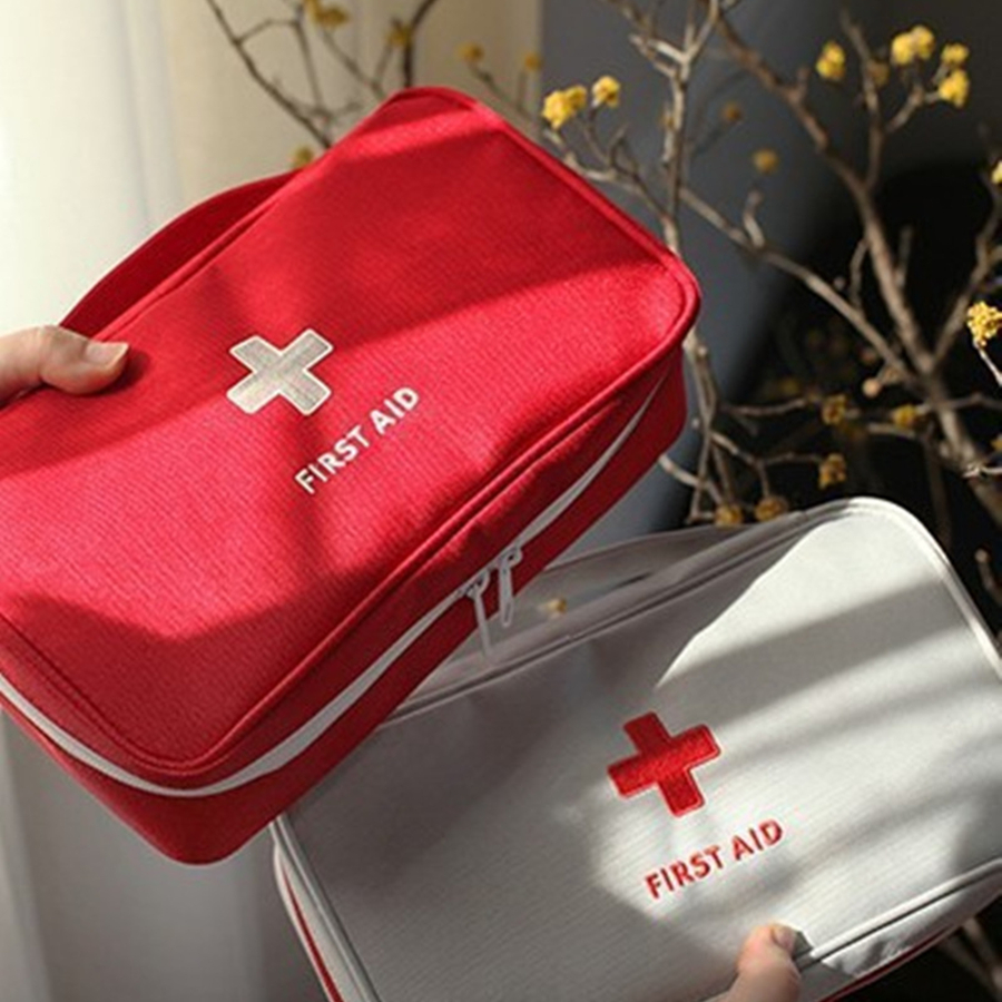 Health Medicine First Aid Kit  - огляд і ціна First Aid Travel Kit