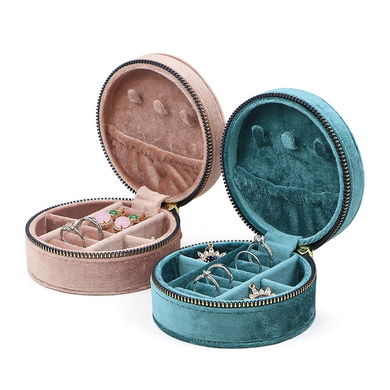 Round Diamond Velvet Travel Je - огляд і ціна Travel Accessories Display