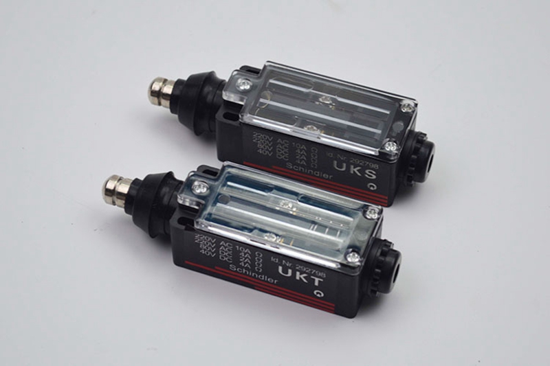 3pcs/lot Travel Switch UKS UKT - огляд і ціна Travel Accessories Manufacturer