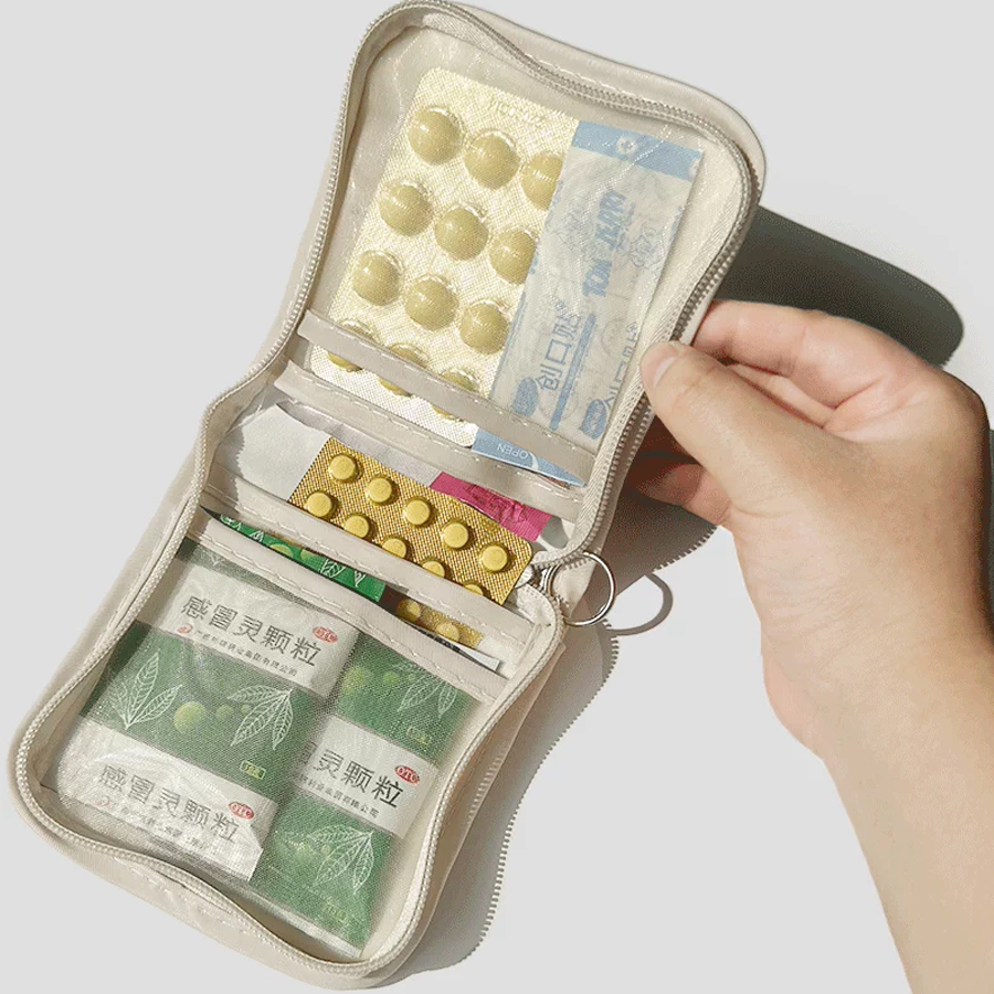 Zippered Pocket Medicine Bag O - огляд і ціна First Aid Travel Kit