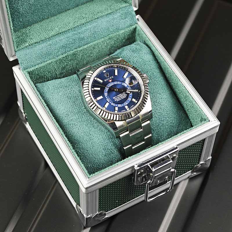 Portable Aluminum Watch Boxes  - огляд і ціна Travel Accessories Display